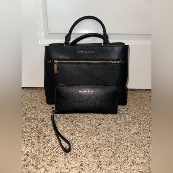 Michael Kors Black Clutch Wristlet